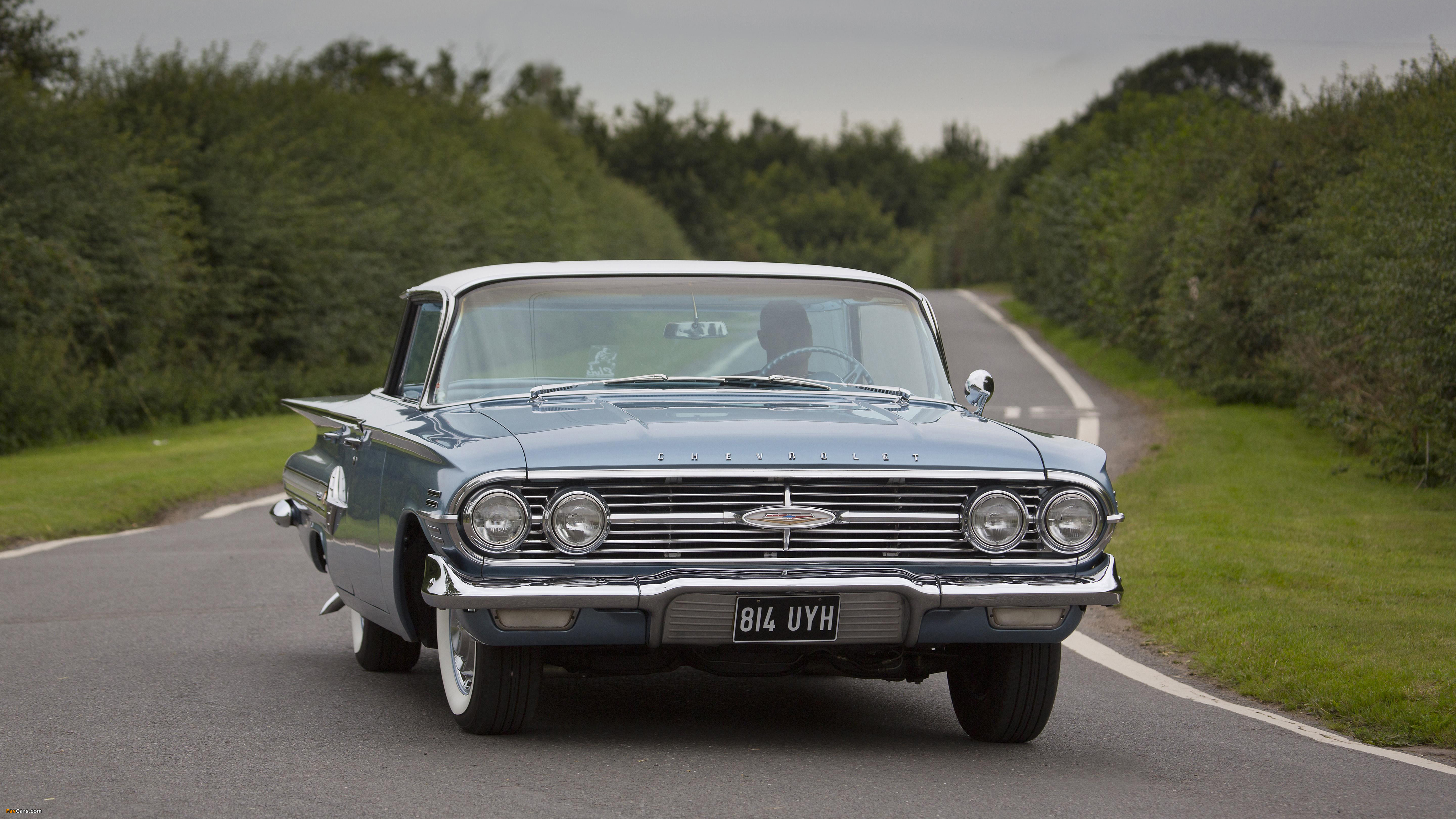 Chevrolet Impala Sport Sedan (1739/1839) 1960 photos (4096 x 2304)