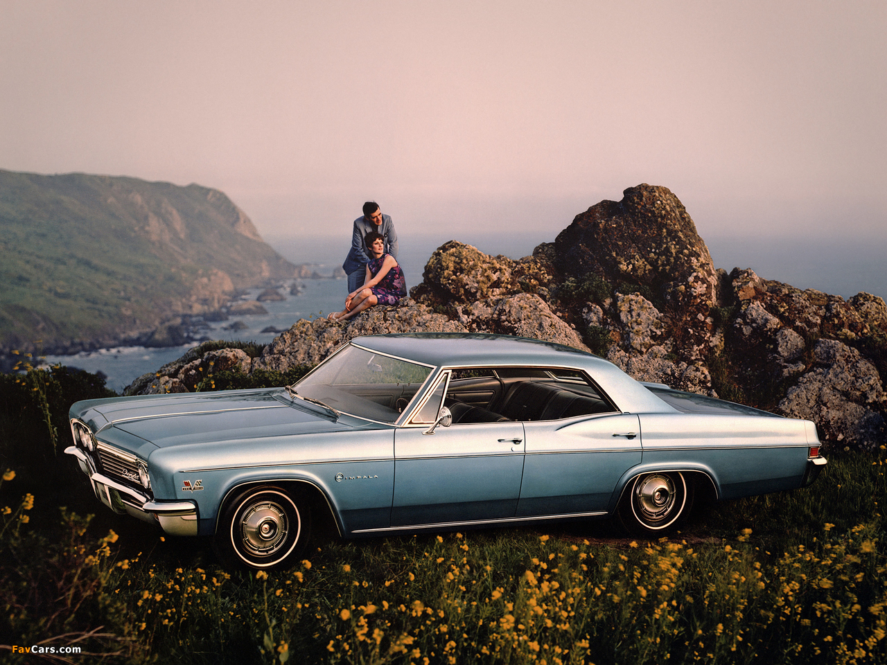 Images of Chevrolet Impala Sport Sedan (16439) 1966 (1280 x 960)