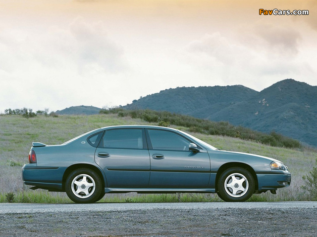 Images of Chevrolet Impala LS 2000–06 (640 x 480)