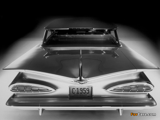 Photos of Chevrolet Impala Sport Sedan 1959 (640 x 480)