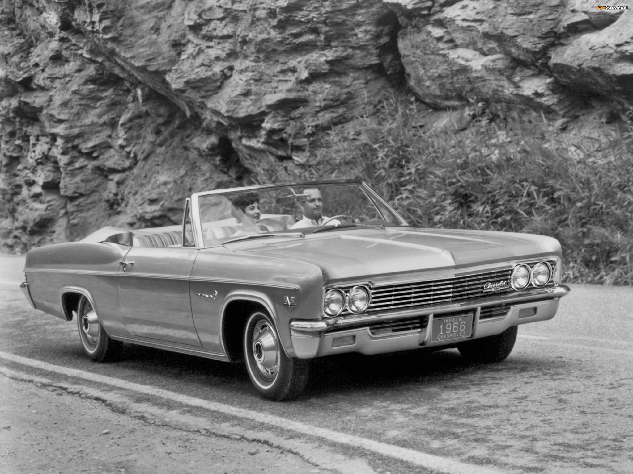 Photos of Chevrolet Impala Convertible 1966 (2048 x 1536)