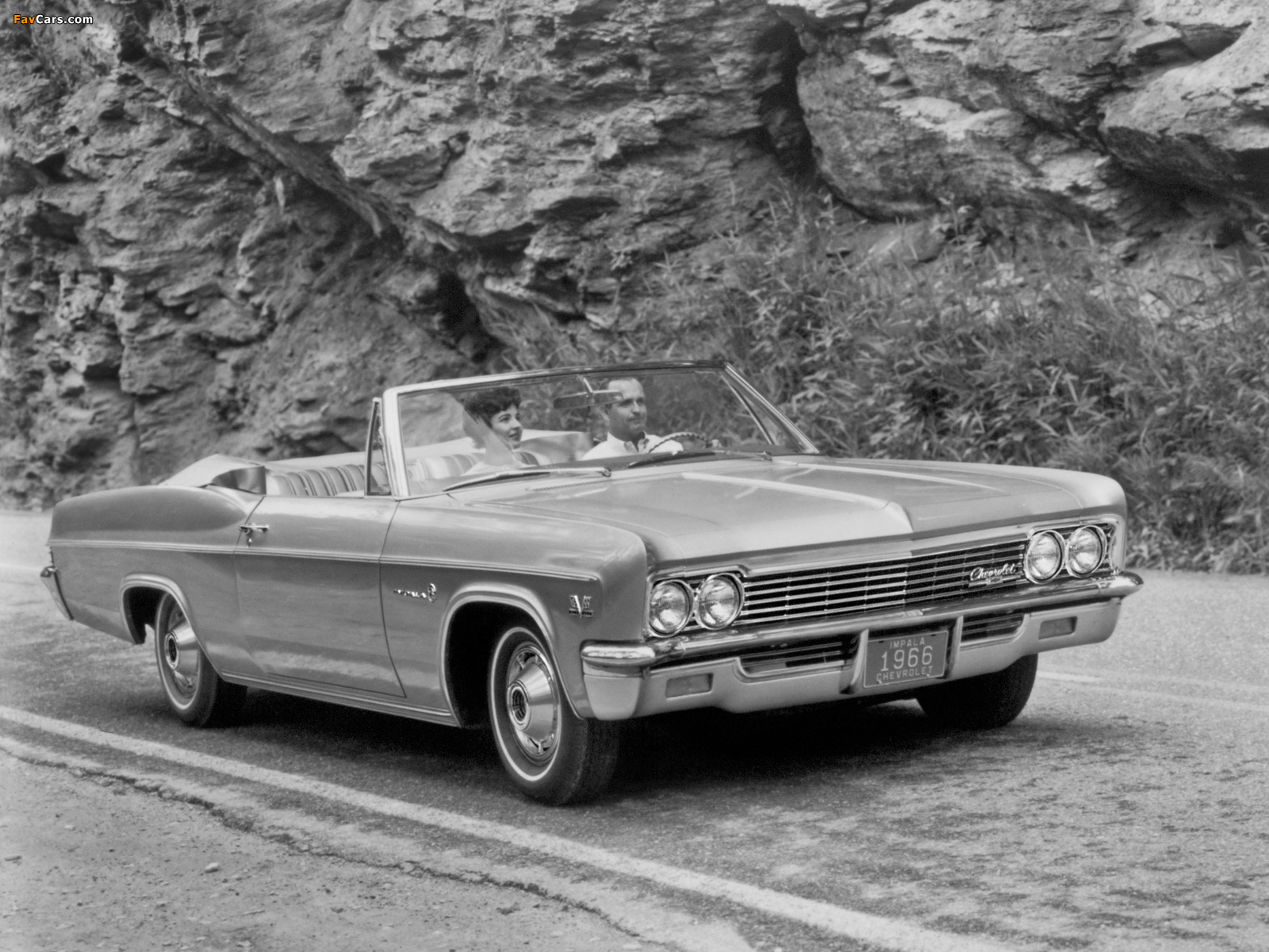 Photos of Chevrolet Impala Convertible 1966 (1600 x 1200)