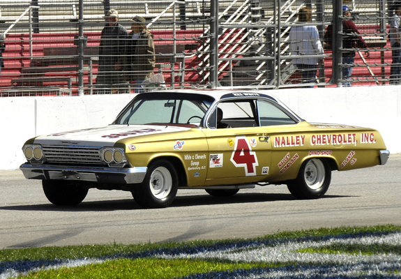 Pictures of Chevrolet Impala NASCAR Race Car 1962