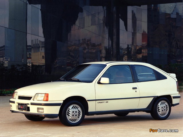 Chevrolet Kadett GS 3-door 1989–91 photos (640 x 480)