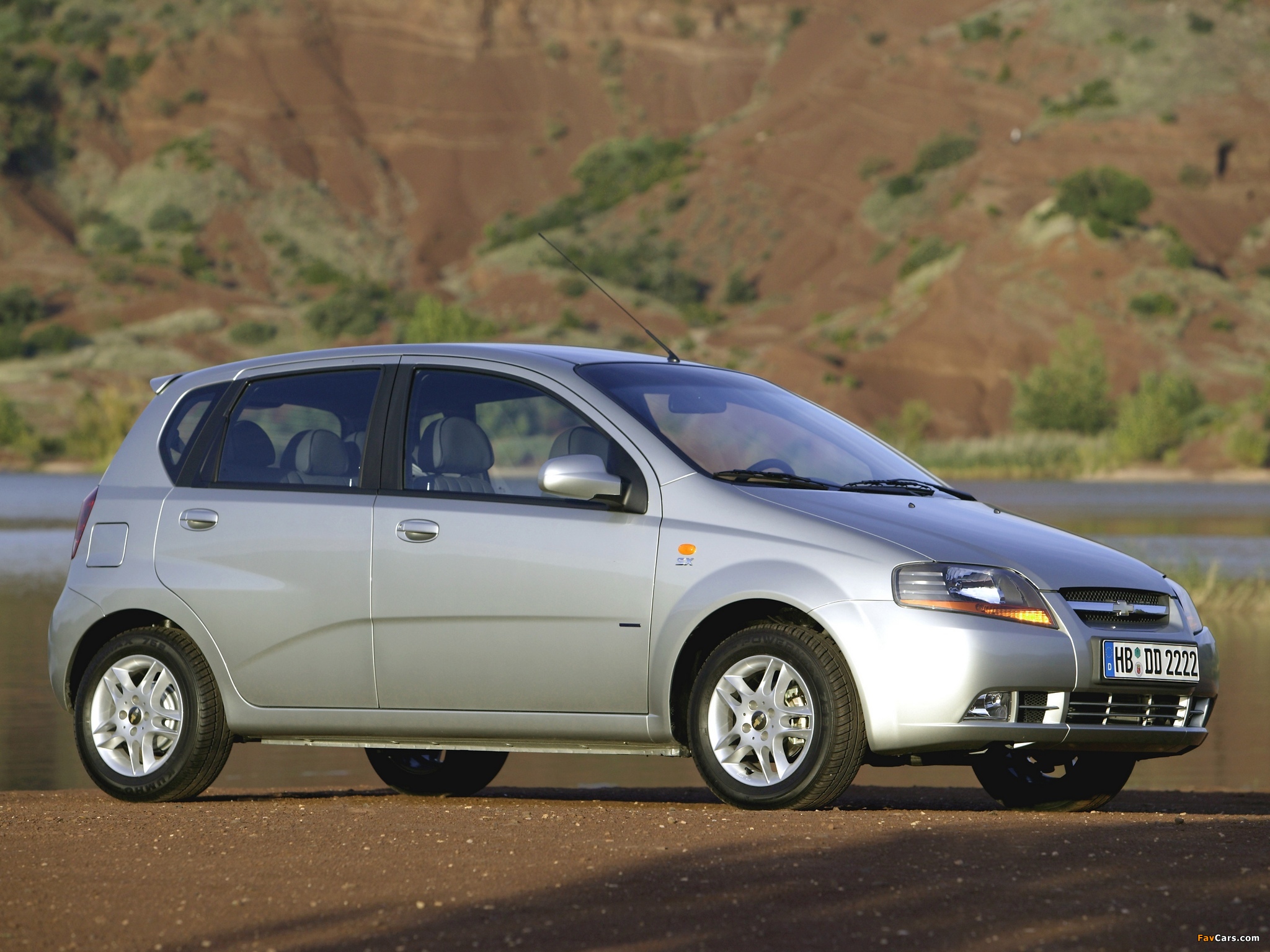 Images of Chevrolet Kalos 5-door (T200) 2003–08 (2048 x 1536)