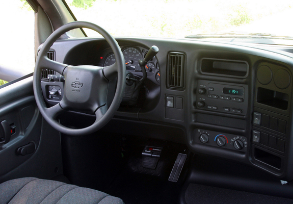 Chevrolet Kodiak C4500 Crew Cab 2004–09 photos