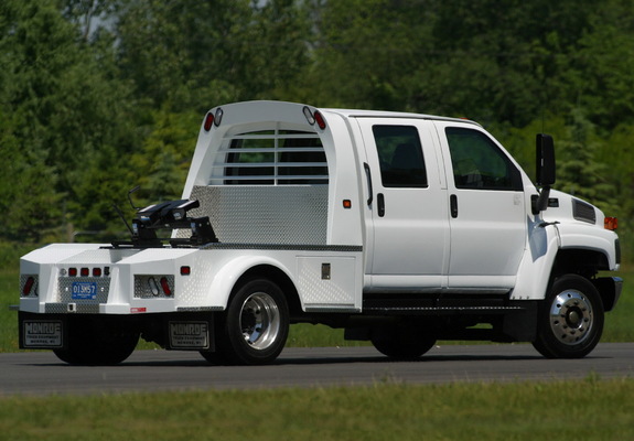 Images of Chevrolet Kodiak C4500 Crew Cab 2004–09