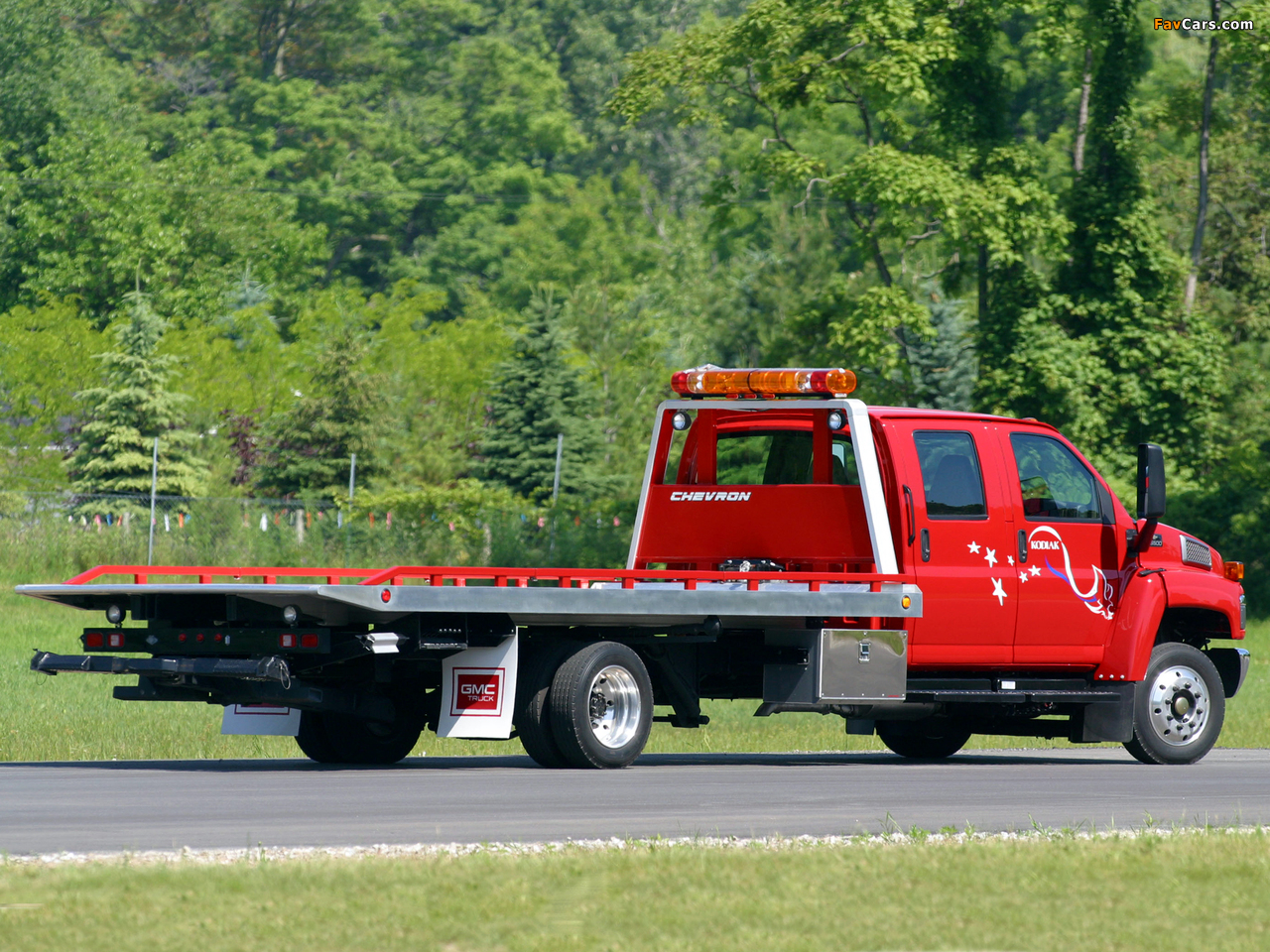 Photos of Chevrolet Kodiak C5500 Crew Cab Tow Truck 2004–09 (1280 x 960)