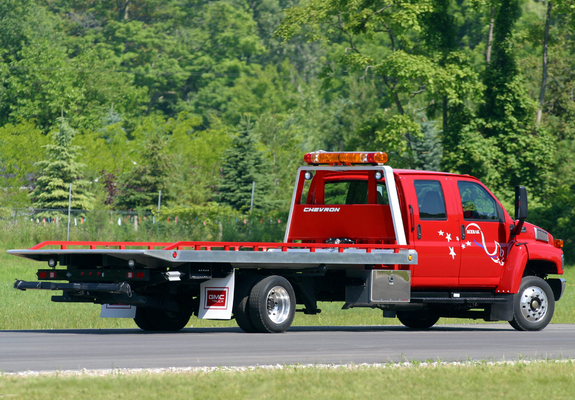 Photos of Chevrolet Kodiak C5500 Crew Cab Tow Truck 2004–09