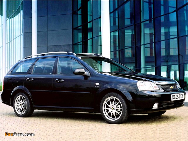 Chevrolet Lacetti Station Wagon Sport UK-spec 2005–11 wallpapers (640 x 480)
