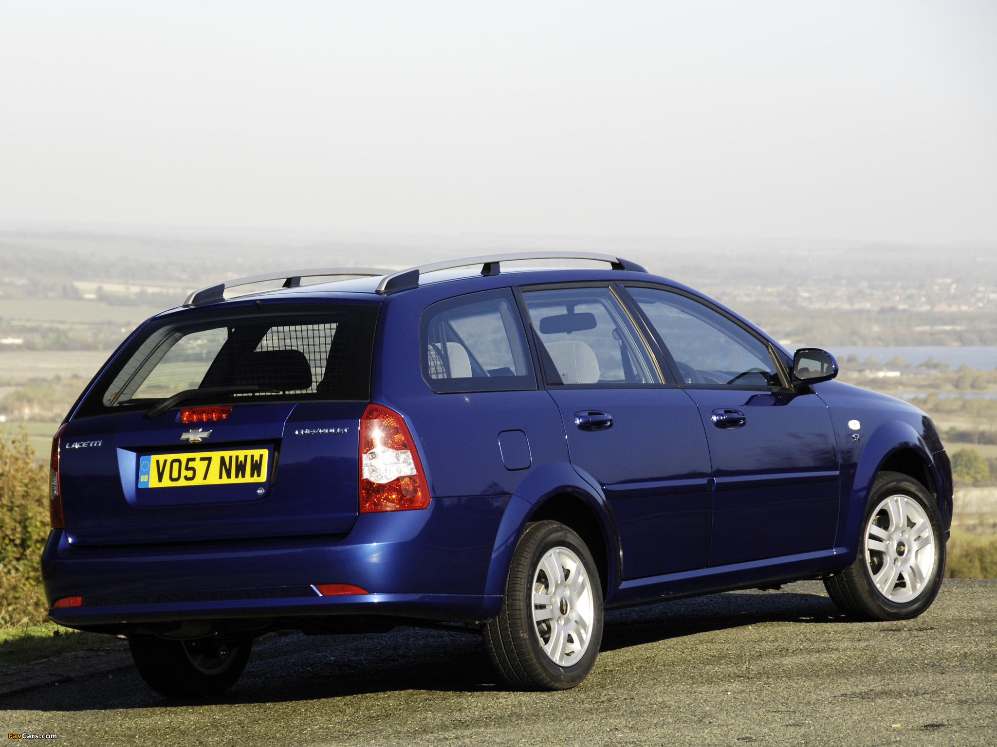 Images of Chevrolet Lacetti Wagon UK-spec 2004–11 (2048 x 1536)