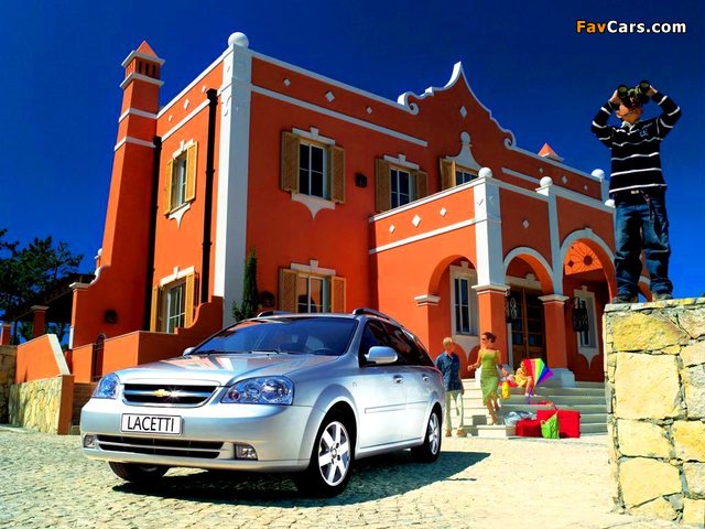 Images of Chevrolet Lacetti Wagon 2004–12 (640 x 480)