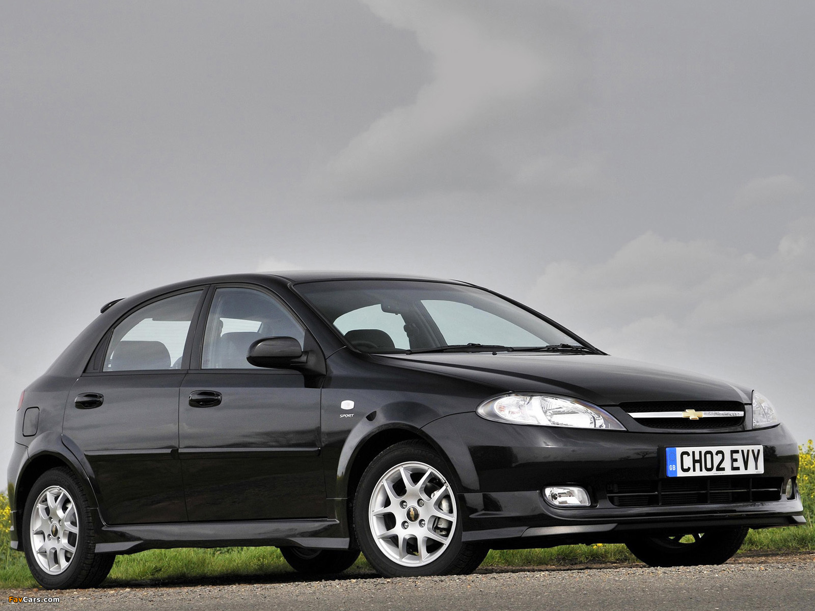 Images of Chevrolet Lacetti Hatchback Sport UK-spec 2005–11 (1600 x 1200)