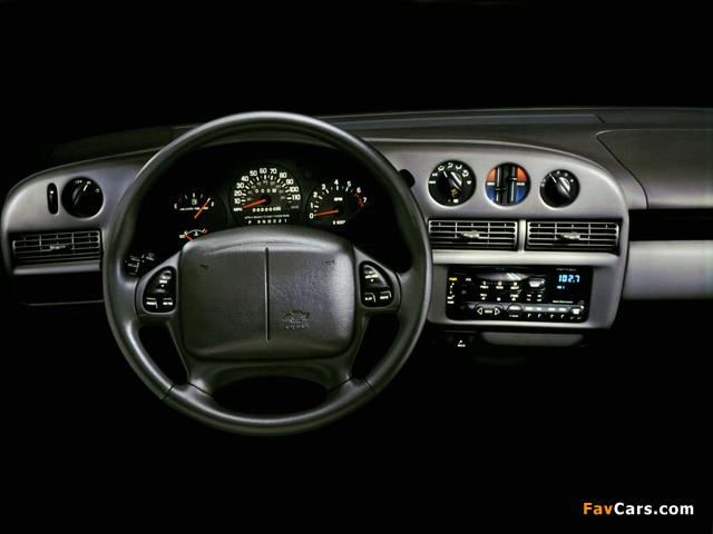 Chevrolet Lumina 1995–2001 images (640 x 480)