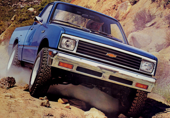 Photos of Chevrolet LUV Series 12 1982