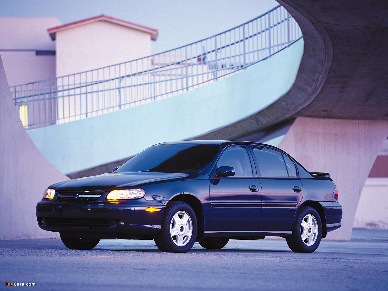Chevrolet Malibu 2000–04 pictures (1280 x 960)