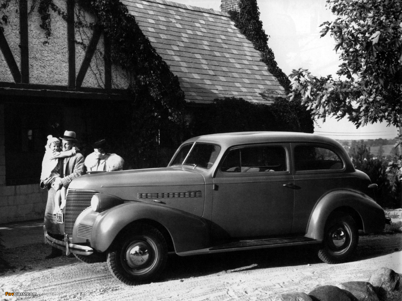 Chevrolet Master 85 2-door Town Sedan (JB) 1939 wallpapers (1280 x 960)
