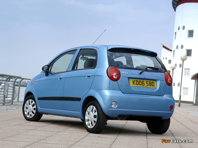 Images of Chevrolet Matiz UK-spec (M200) 2005–07 (640 x 480)