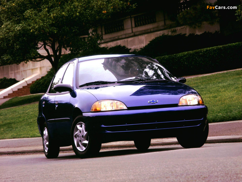 Chevrolet Metro Sedan 1998–2001 photos (800 x 600)