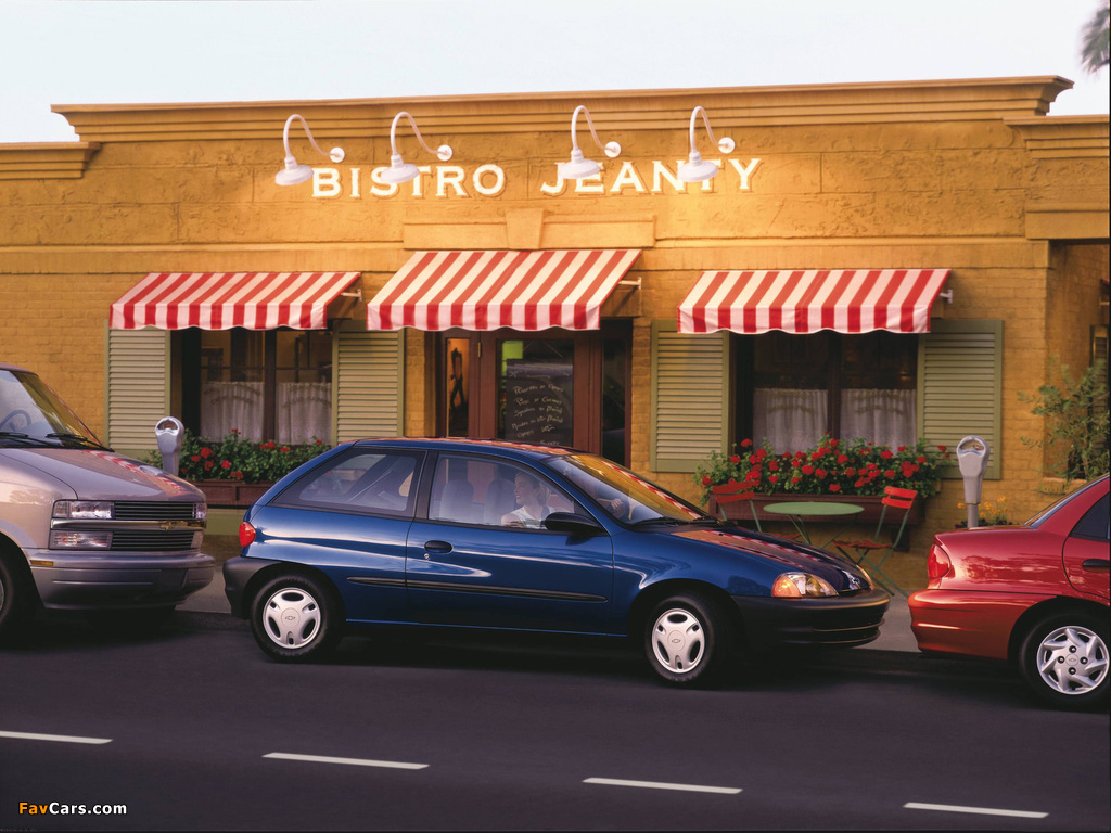Chevrolet Metro Coupe 1998–2001 pictures (1024 x 768)