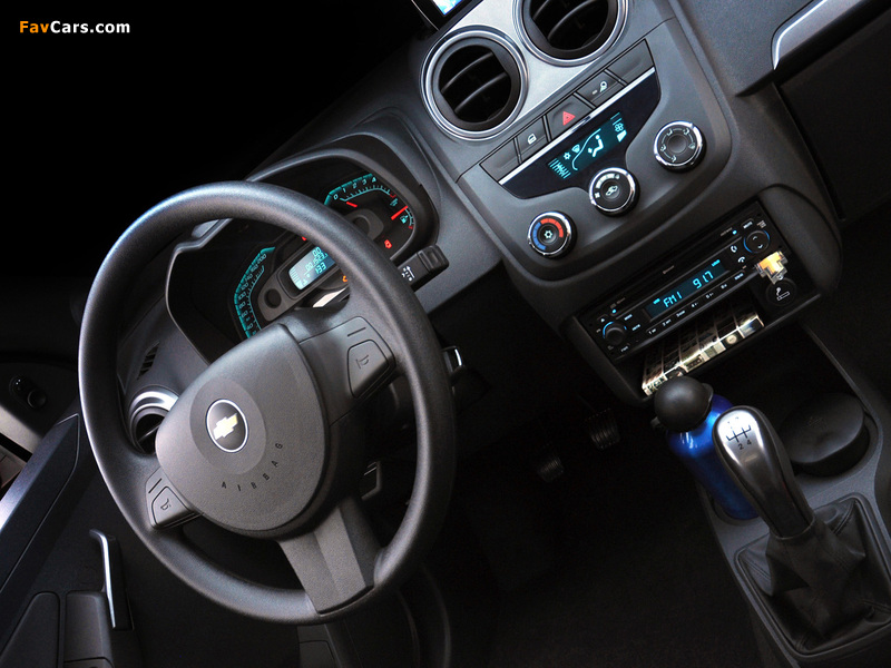 Images of Chevrolet Montana Sport 2010 (800 x 600)