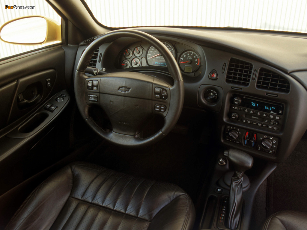 Chevrolet Monte Carlo 2000–05 images (1024 x 768)