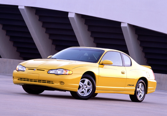Chevrolet Monte Carlo 2000–05 photos