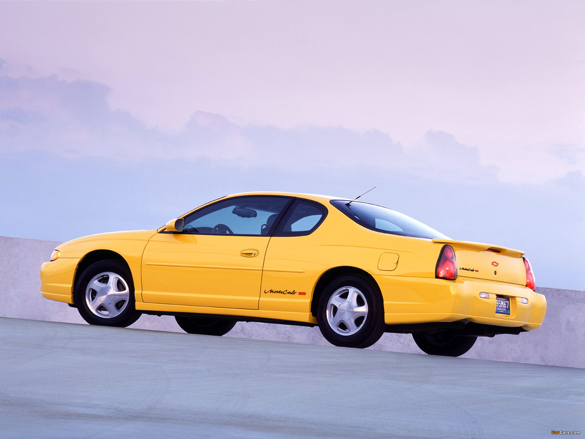 Chevrolet Monte Carlo SS 2000–05 images (2048 x 1536)