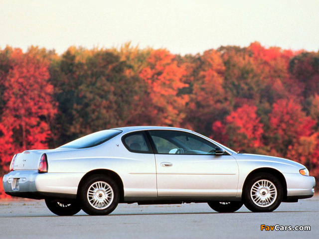 Chevrolet Monte Carlo 2000–05 pictures (640 x 480)