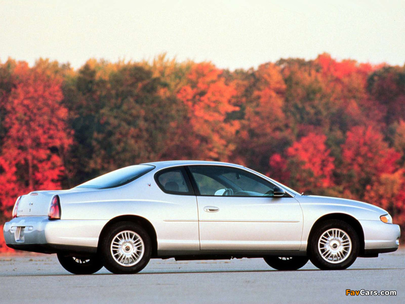 Chevrolet Monte Carlo 2000–05 pictures (800 x 600)
