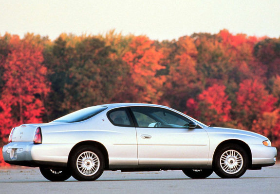 Chevrolet Monte Carlo 2000–05 pictures