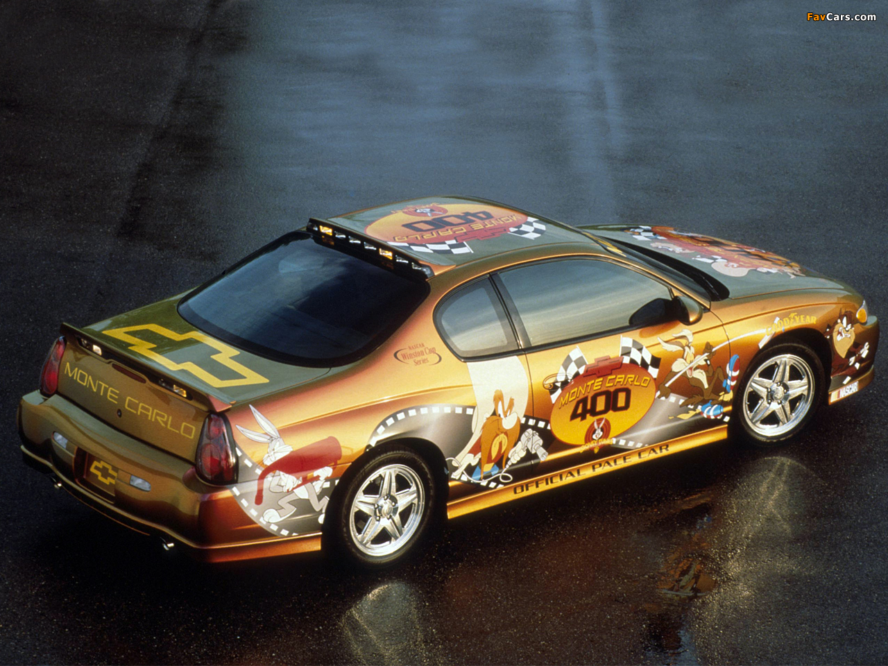Chevrolet Monte Carlo 400 with Looney Tunes Pace Car 2001 wallpapers (1280 x 960)