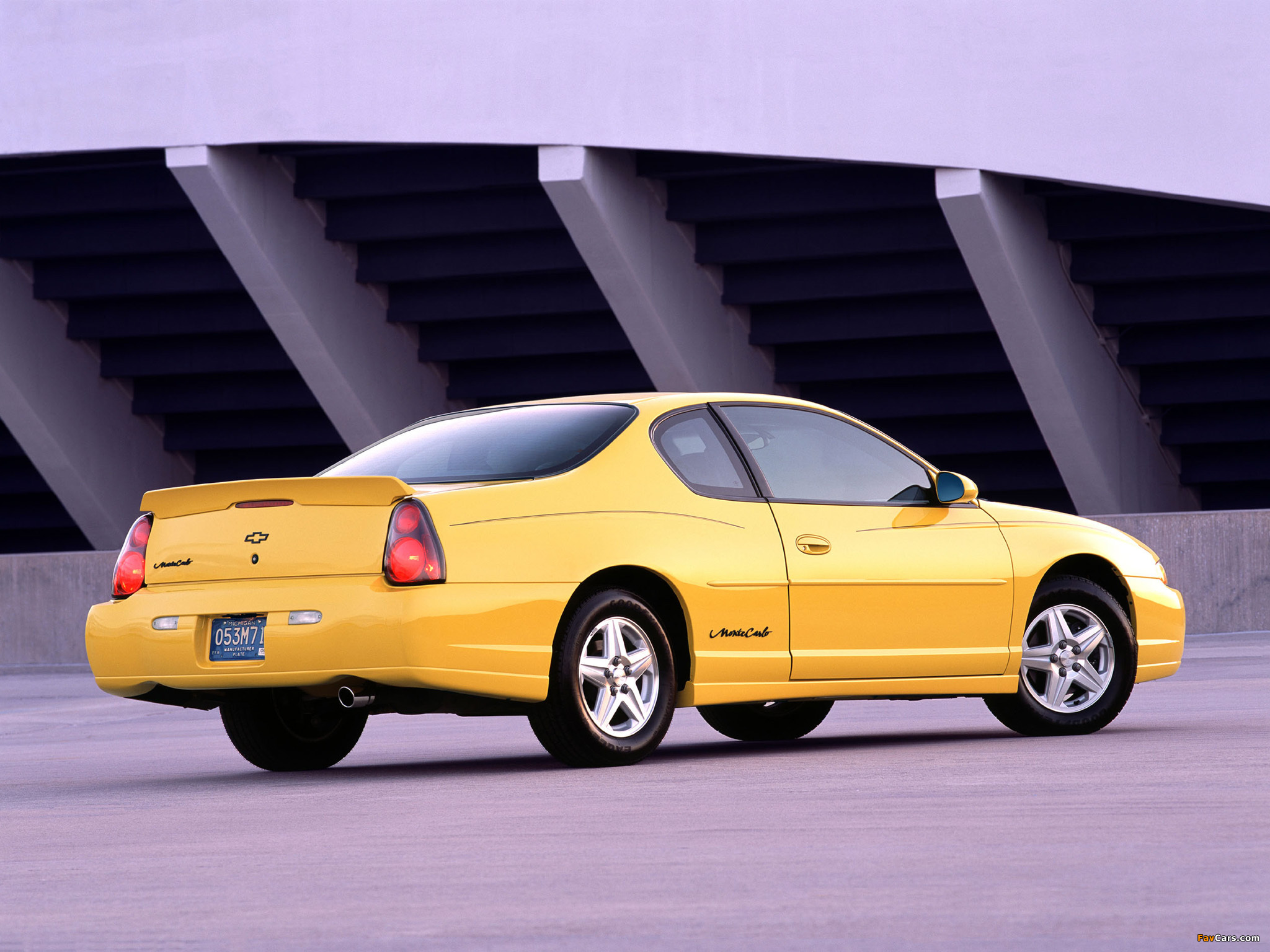 Images of Chevrolet Monte Carlo 2000–05 (2048 x 1536)
