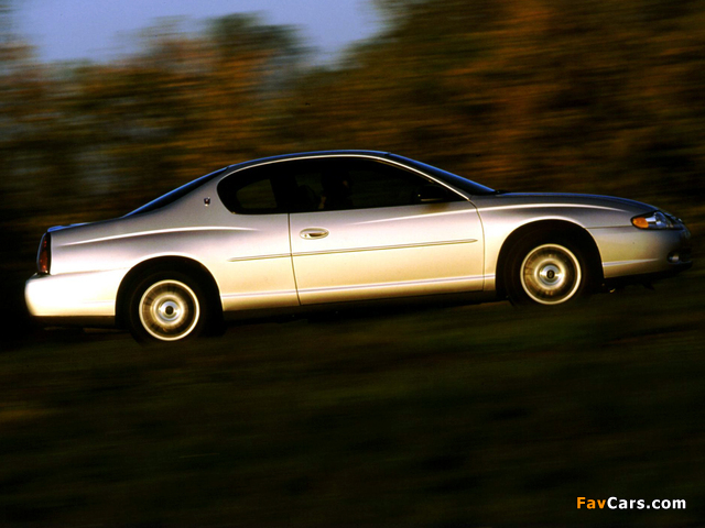 Photos of Chevrolet Monte Carlo 2000–05 (640 x 480)