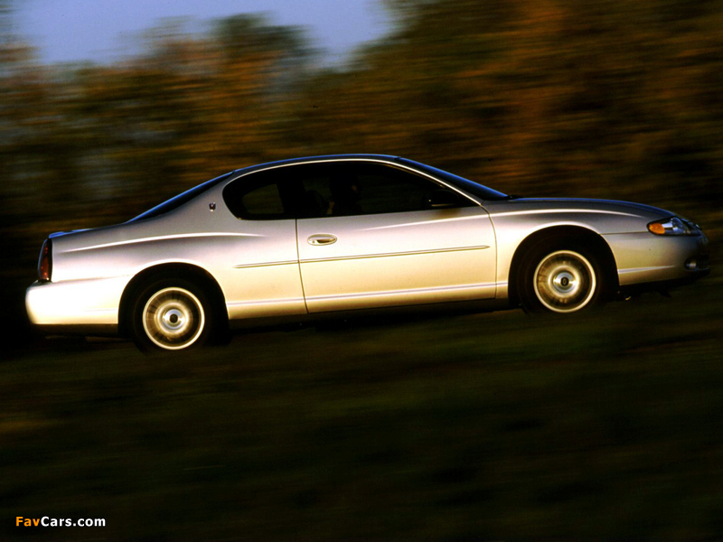 Photos of Chevrolet Monte Carlo 2000–05 (800 x 600)