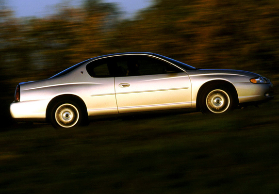 Photos of Chevrolet Monte Carlo 2000–05