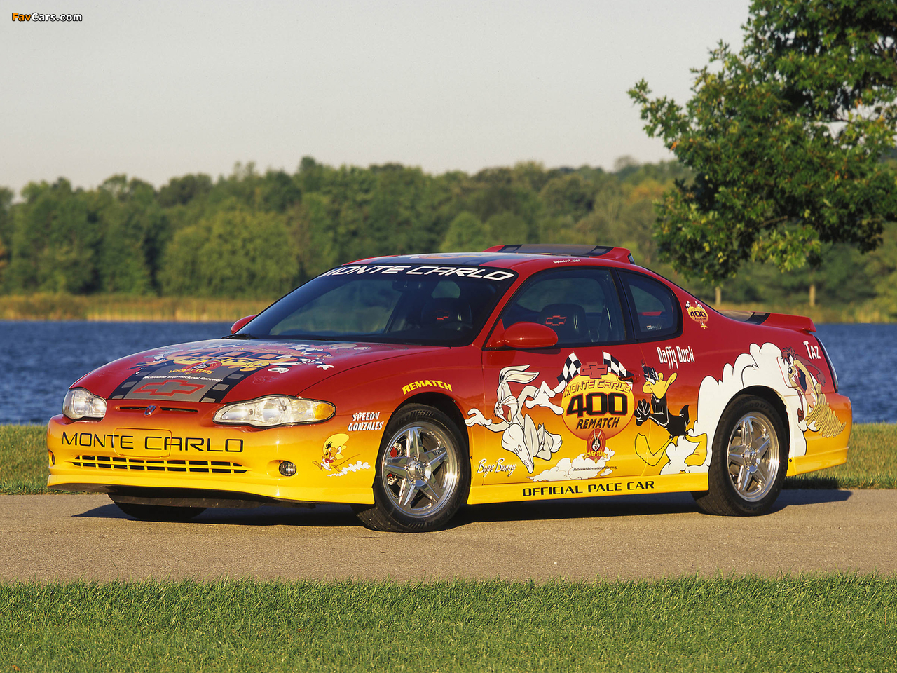 Photos of Chevrolet Monte Carlo Looney Tunes Pace Car 2002 (1280 x 960)