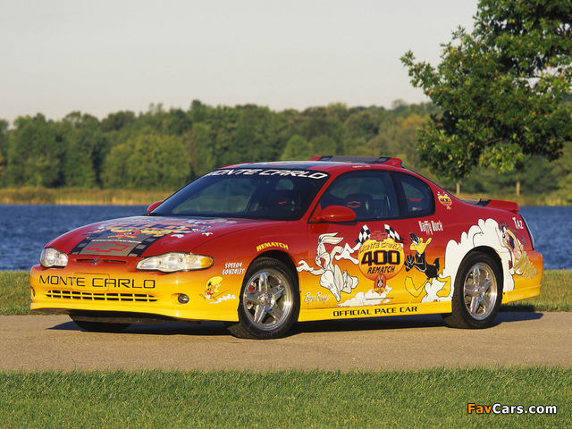 Photos of Chevrolet Monte Carlo Looney Tunes Pace Car 2002 (640 x 480)