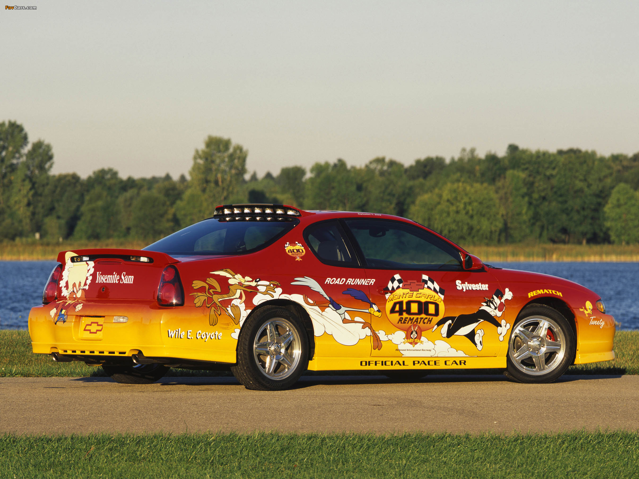 Photos of Chevrolet Monte Carlo Looney Tunes Pace Car 2002 (2048 x 1536)
