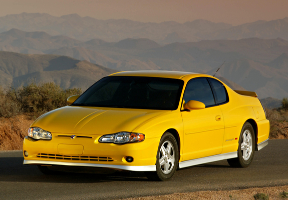 Photos of Chevrolet Monte Carlo Supercharged SS 2004–05