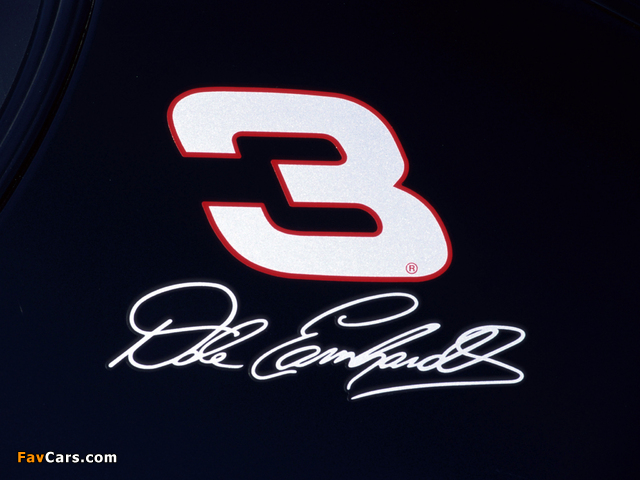 Pictures of Chevrolet Monte Carlo SS Dale Earnhardt Signature Edition 2001–02 (640 x 480)