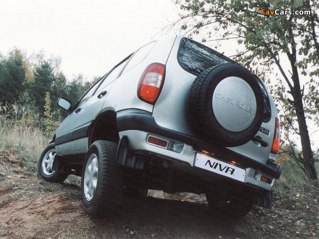 Photos of Chevrolet Niva 2002–09 (640 x 480)