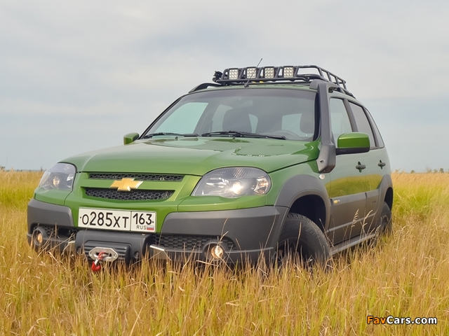 Chevrolet Niva Special Edition 2015 wallpapers (640 x 480)