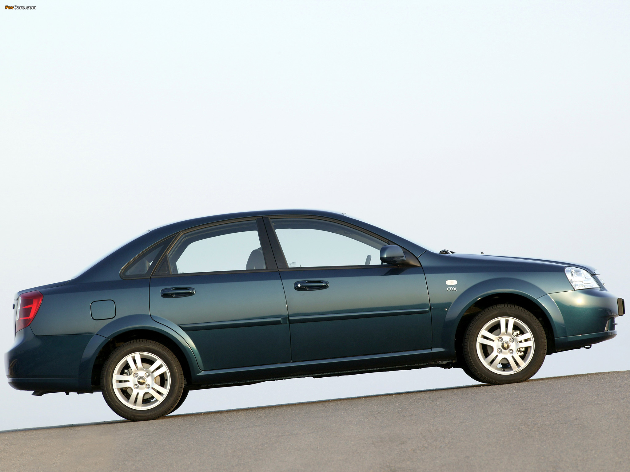 Chevrolet Nubira Sedan 2004–09 wallpapers (2048 x 1536)