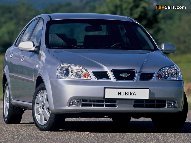 Images of Chevrolet Nubira Sedan 2003–04 (640 x 480)
