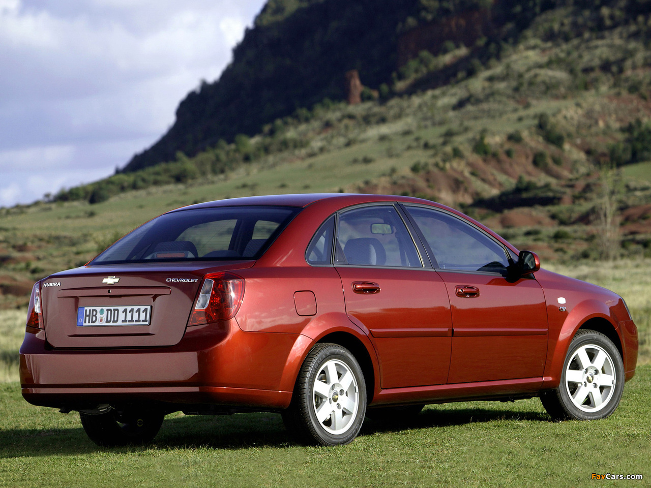 Images of Chevrolet Nubira Sedan 2004 (1280 x 960)