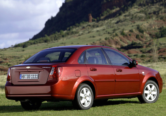 Images of Chevrolet Nubira Sedan 2004