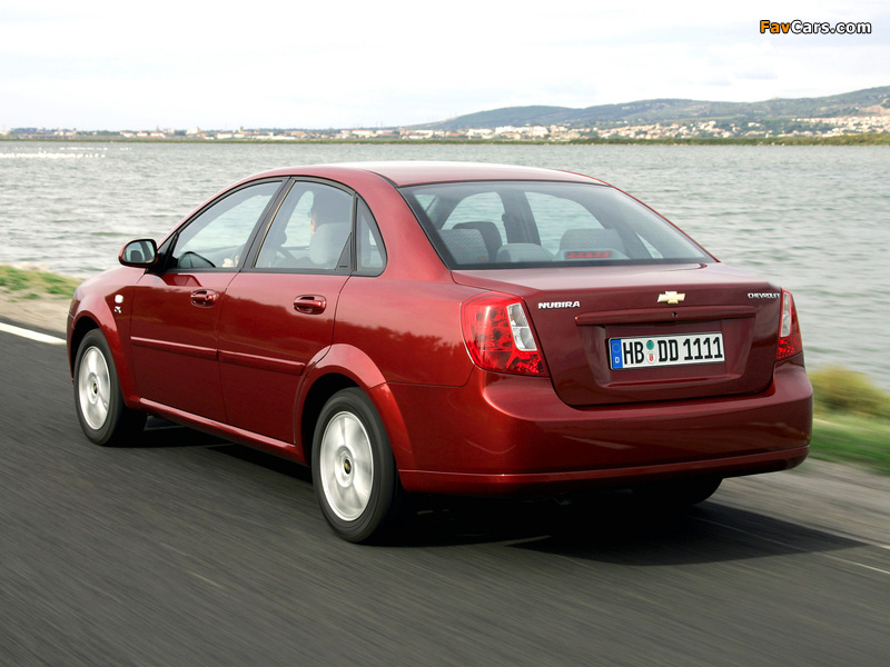 Images of Chevrolet Nubira Sedan 2004–09 (800 x 600)