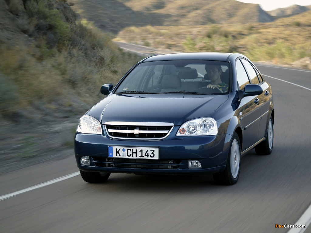 Pictures of Chevrolet Nubira Sedan 2004–09 (1024 x 768)