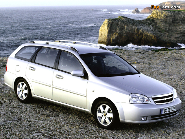 Pictures of Chevrolet Nubira Station Wagon 2004–09 (640 x 480)